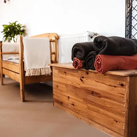 Rafi Vendeghaz דירה