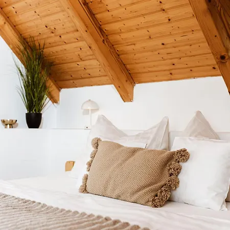 דירה Rafi Vendeghaz