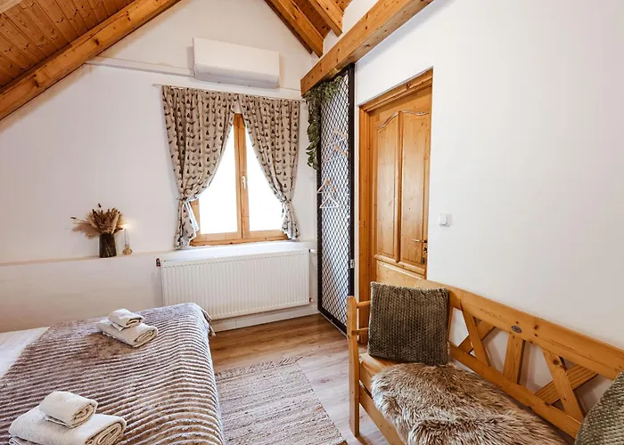 아파트 Rafi Vendeghaz *